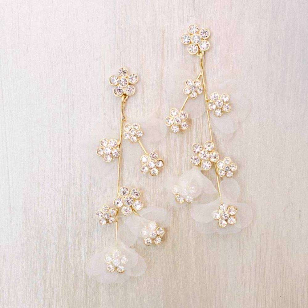 NWT Crystal and silk petal chandelier earring